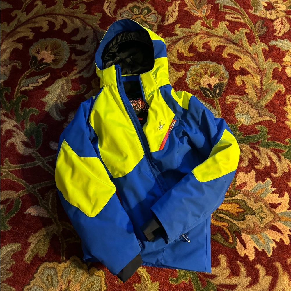 Boys size 14 Spyder coat in great condition - my boy grew too fast!